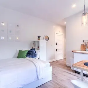Miraculously Modern In A Vintage Shell Midtown , Memphis United States